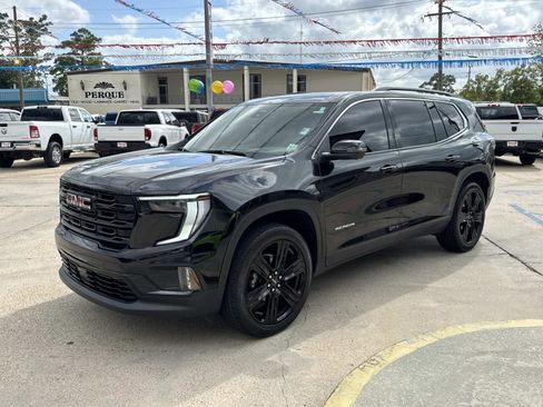 Used 2024 GMC Acadia Elevation w/ Black Edition FWD image 3