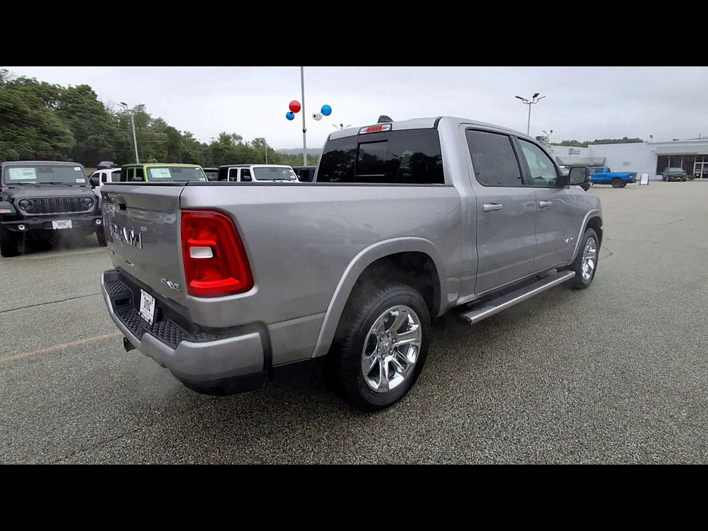 Used 2025 RAM 1500 Big Horn AWD/4WD image 8