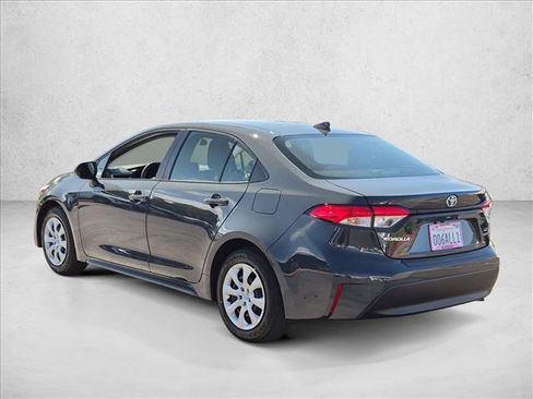 Used 2026 Toyota Corolla LE FWD image 7