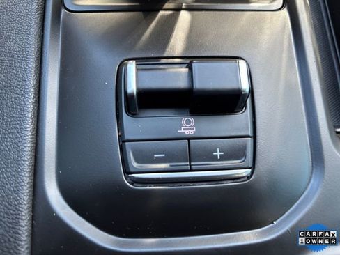 Used 2023 GMC Sierra 1500 AT4 w/ AT4 Preferred Package image 24