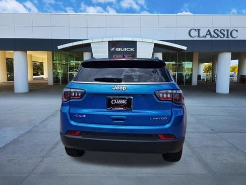 Used 2025 Jeep Compass Limited AWD/4WD image 7