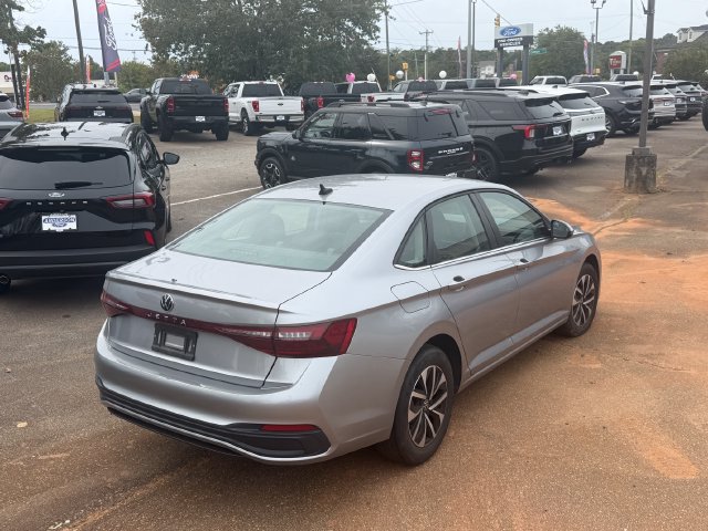 Used 2025 Volkswagen Jetta S FWD image 4