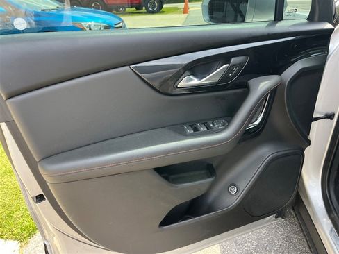 Used 2020 Chevrolet Blazer RS w/ LPO, Sport Package AWD/4WD image 4