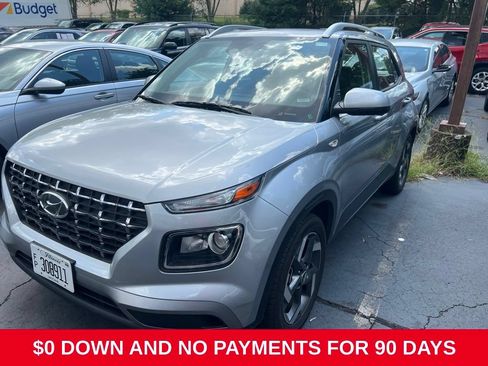 Used 2025 Hyundai Venue SEL FWD image 1