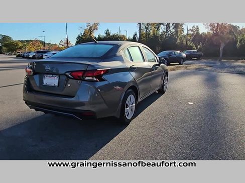 Used 2025 Nissan Versa S w/ Trunk Package image 31