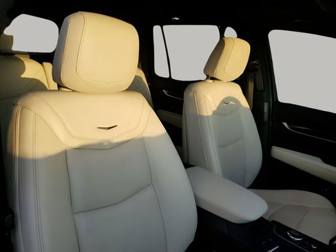 Certified 2022 Cadillac XT6 Sport image 15