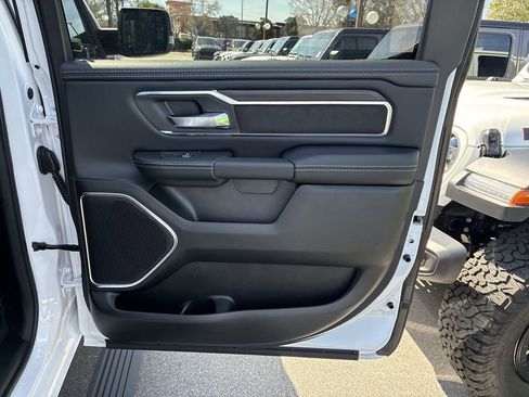 New 2026 RAM 1500 Laramie w/ Laramie Preferred Package AWD/4WD image 29