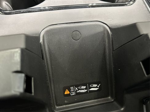 Used 2024 Chevrolet Silverado 2500 ZR2 w/ Technology Package AWD/4WD image 34