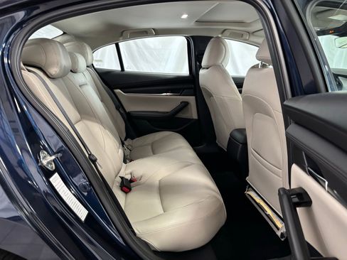 Used 2025 MAZDA MAZDA3 s image 14