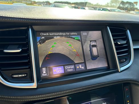 Used 2019 INFINITI QX50 Essential w/ Proactive Package image 16