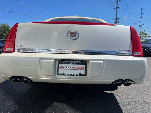 Used 2009 Cadillac DTS w/ Trunk Convenience Package image 15