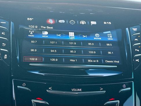 Used 2017 Cadillac Escalade Luxury image 32