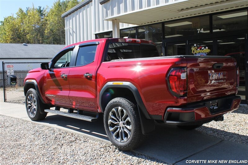 Used 2026 GMC Canyon Denali AWD/4WD image 7