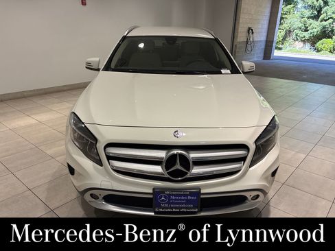 Used 2016 Mercedes-Benz GLA 250 4MATIC image 2