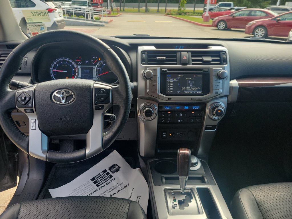 Used 2015 Toyota 4Runner Limited AWD/4WD image 24