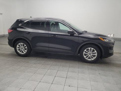 Used 2020 Ford Escape SE image 11