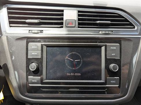 Used 2021 Volkswagen Tiguan S AWD/4WD image 14