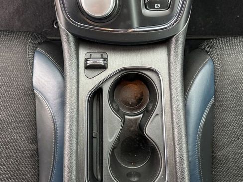 Used 2016 Chrysler 200 S image 25