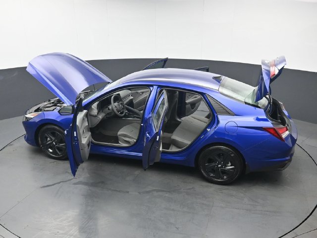 Used 2023 Hyundai Elantra SEL FWD image 41
