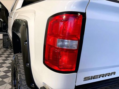 Used 2017 GMC Sierra 2500 SLT image 43