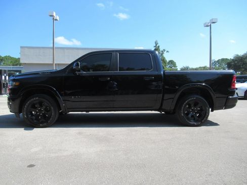 Used 2025 RAM 1500 Big Horn AWD/4WD image 4