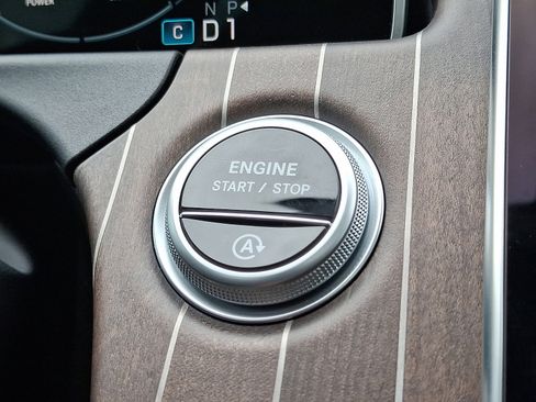 Certified 2025 Mercedes-Benz E 350 4MATIC Sedan image 24