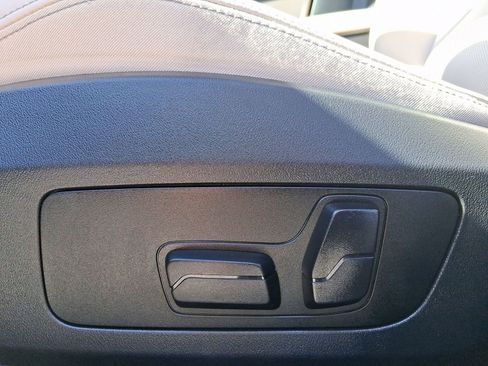 Used 2025 BMW 228i xDrive w/ Premium Package image 12