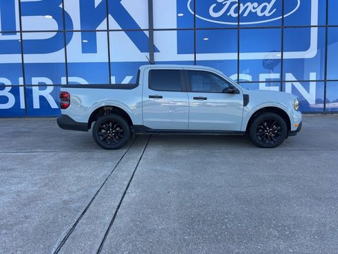 Used 2023 Ford Maverick XLT w/ XLT Luxury Package image 4