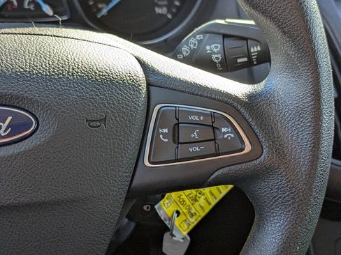 Used 2017 Ford Focus SE image 25