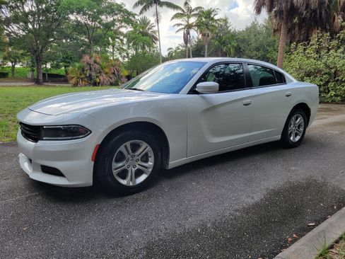 Used 2022 Dodge Charger SXT image 5