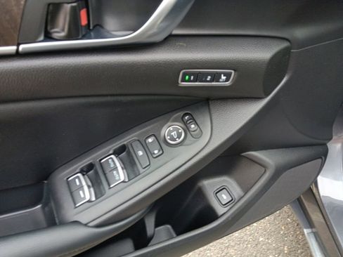 Used 2022 Honda Accord EX-L image 12