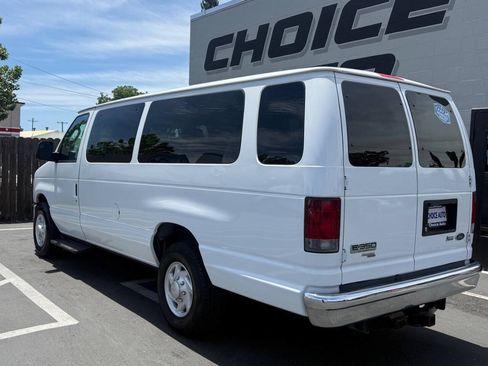 Used 2011 Ford E-350 and Econoline 350 XLT RWD image 4