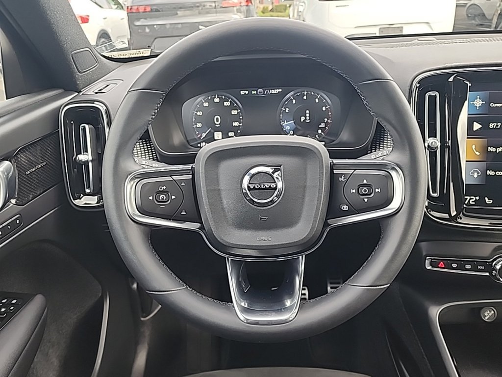 Used 2022 Volvo XC40 T5 R-Design w/ Advanced Package AWD/4WD image 24