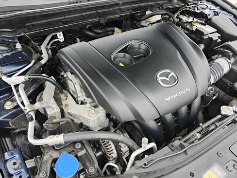 Used 2019 MAZDA MAZDA3 Sedan w/ Preferred Package image 24