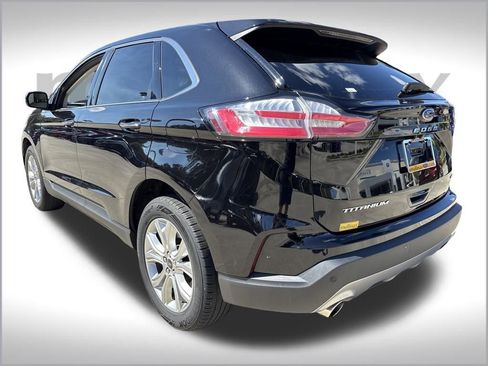 Certified 2024 Ford Edge Titanium image 8