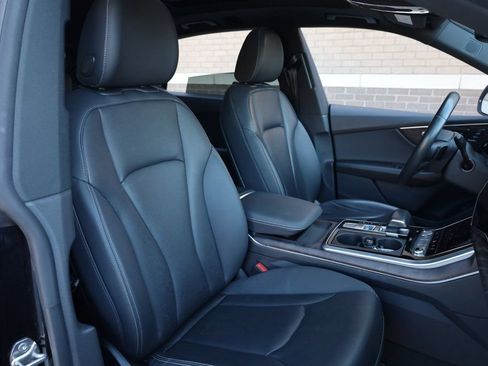 Used 2019 Audi Q8 Prestige image 27
