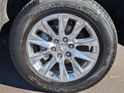 Used 2020 Chevrolet Silverado 1500 LTZ w/ LTZ Premium Package image 11