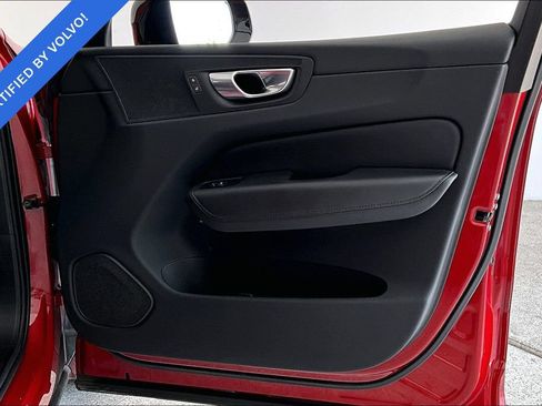 Certified 2024 Volvo XC60 B5 Plus w/ Protection Package Premier AWD/4WD image 24