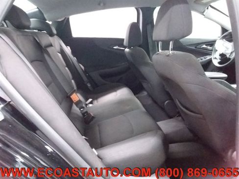 Used 2020 Chevrolet Malibu LT image 13
