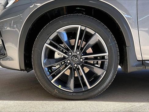 New 2025 INFINITI QX50 Sport image 21