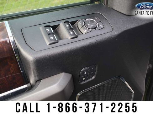 Used 2017 Ford F150 Platinum w/ Equipment Group 701A Luxury AWD/4WD image 13