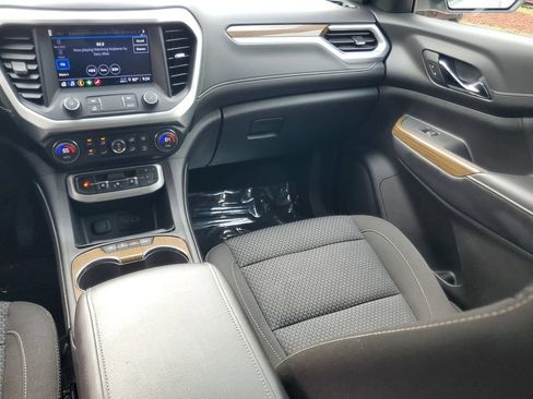 Used 2021 GMC Acadia SLE FWD image 15