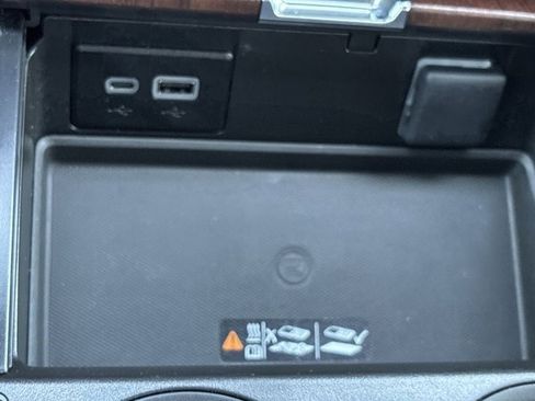 Used 2024 GMC Yukon Denali Ultimate image 49