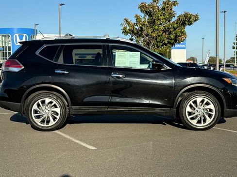 Used 2014 Nissan Rogue SL image 3