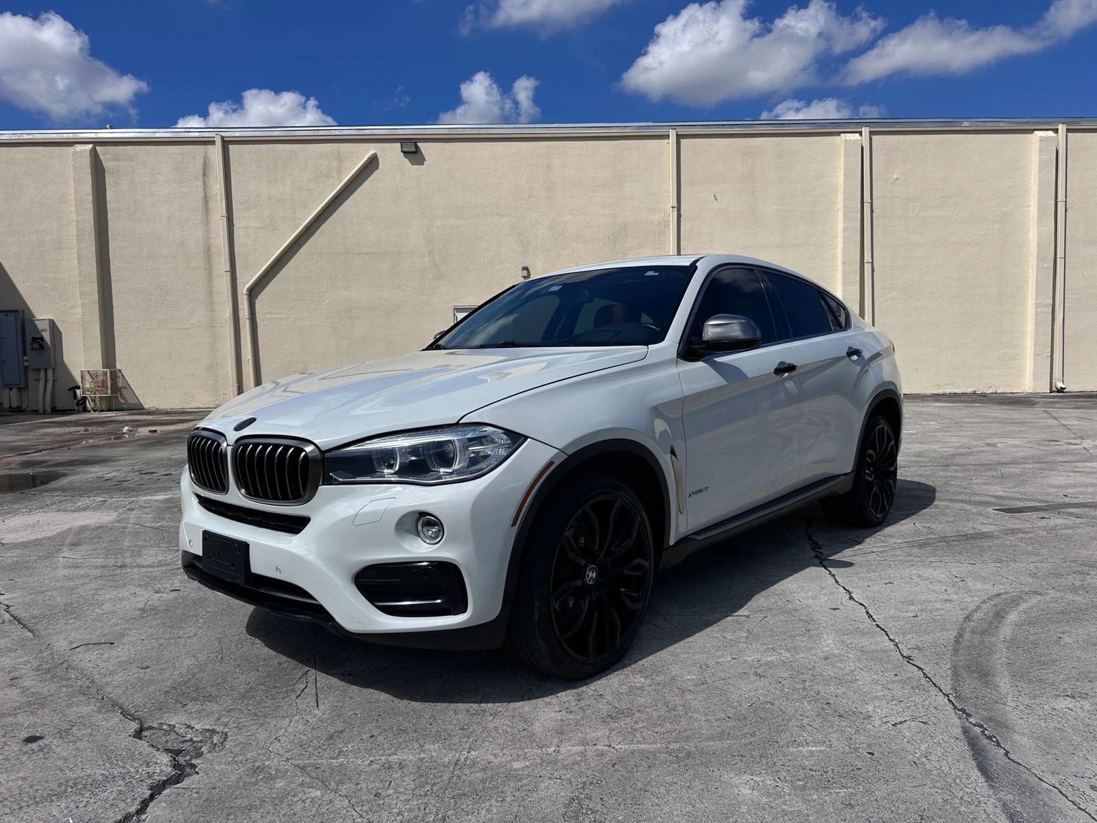 Used 2016 BMW X6 xDrive35i AWD/4WD image 1