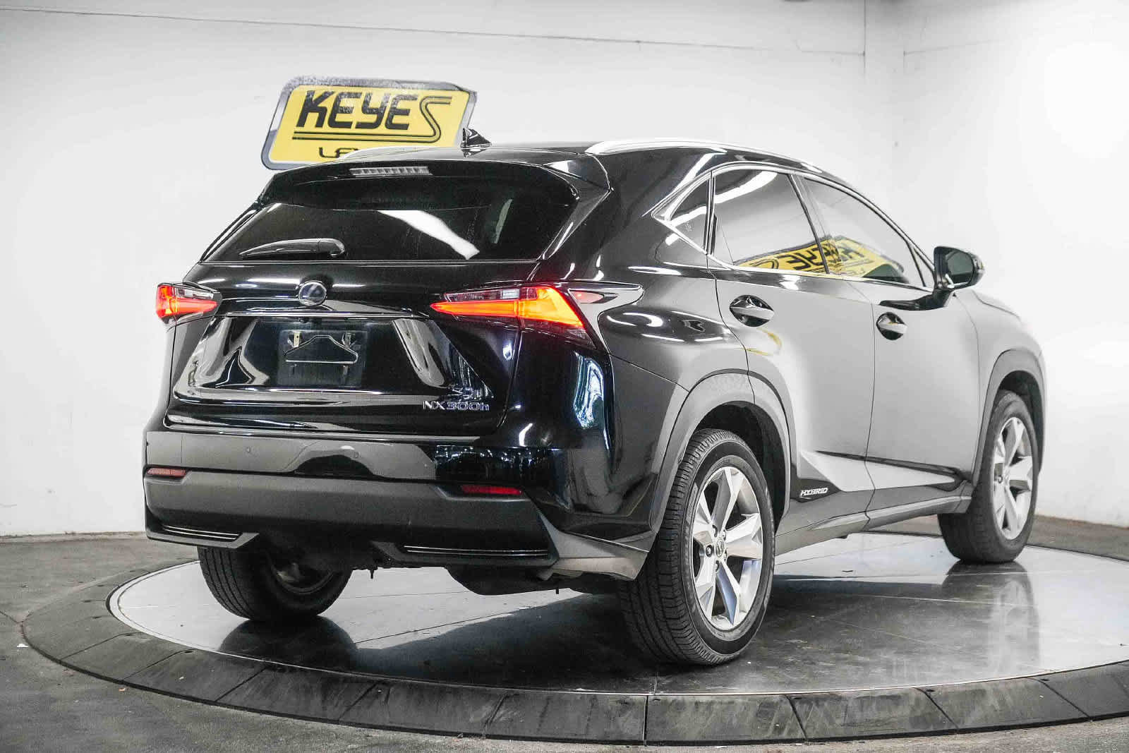 Used 2017 Lexus NX 300h AWD w/ Premium Package image 6