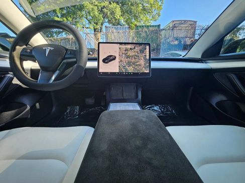 Used 2023 Tesla Model 3 Standard Range RWD image 38