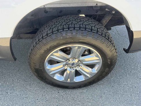 Used 2018 Ford F150 XLT w/ Equipment Group 302A Luxury AWD/4WD image 37