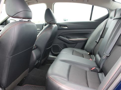 Used 2024 Nissan Altima 2.5 SR FWD image 24