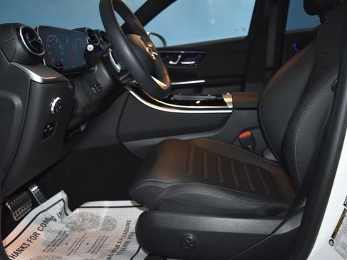 Certified 2025 Mercedes-Benz GLC 350e 4MATIC image 7